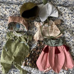 Hazel village • clothing bundle